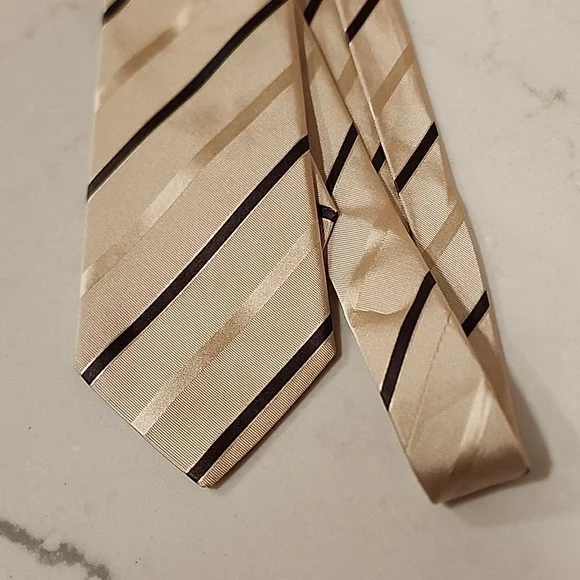 Dolce and Gabbana mens neck tie - Picture 2 of 2